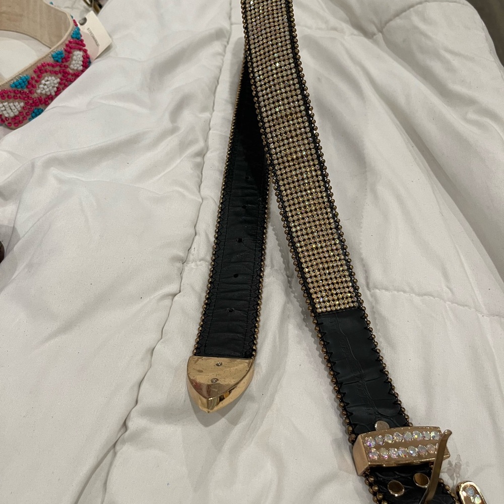 belt - Picture 2 of 5